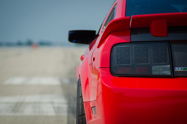 auto mustang.jpg